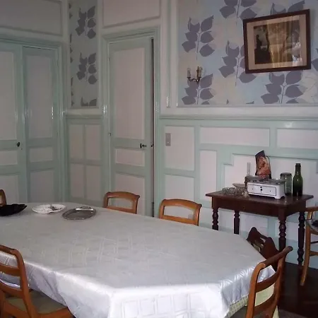 Domaine Lesabaille Guest house Loudun