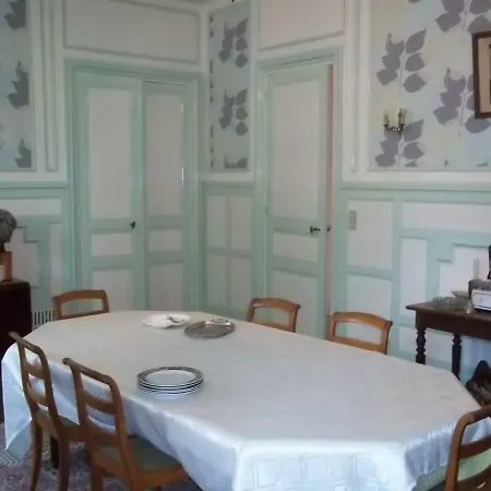 Guest house Domaine Lesabaille 3*